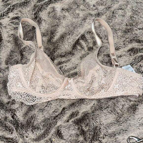 Freya Peach Neutral Lace Underwire Bra | Size 30D - Picture 2 of 8